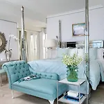 Twelve Apostles Hotel & Spa