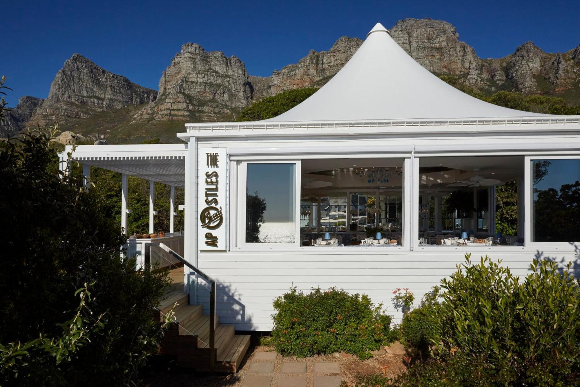 Twelve Apostles & Hotel