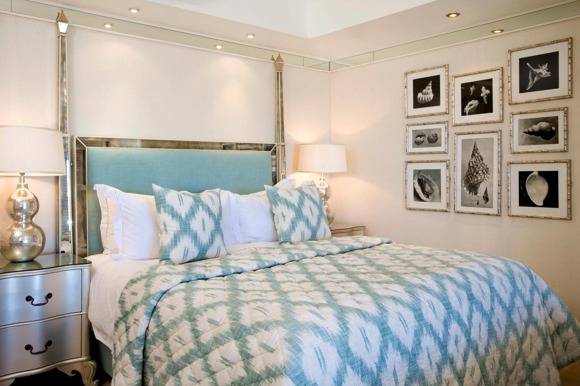 Twelve Apostles & Hotel 5*