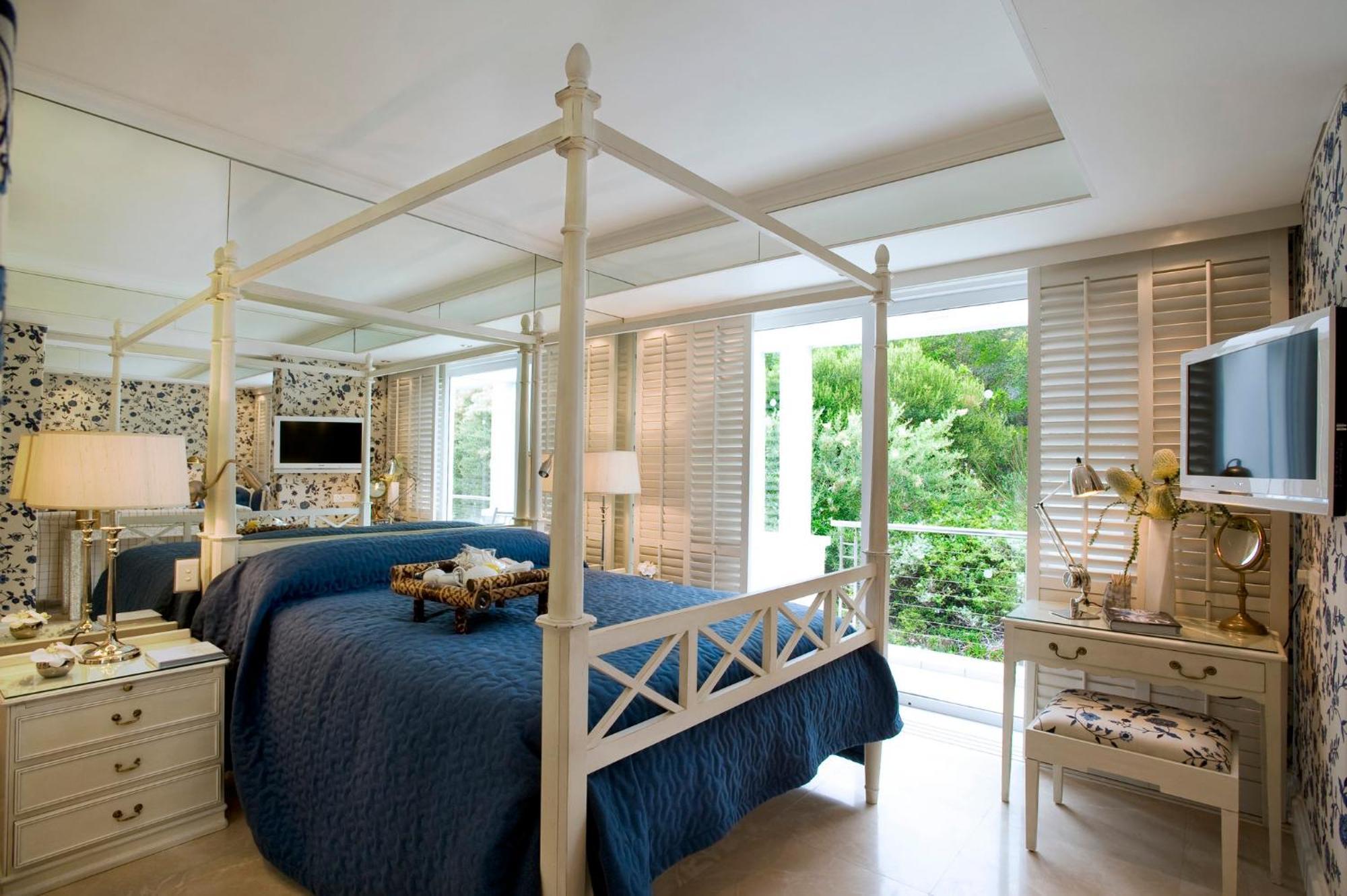 Hotel Twelve Apostles &
